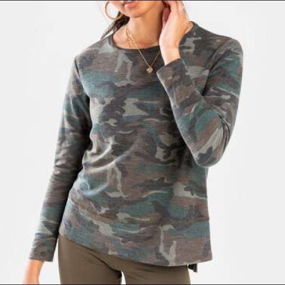 Francesca's Collections Tops - 5/$25 Camo Print Top